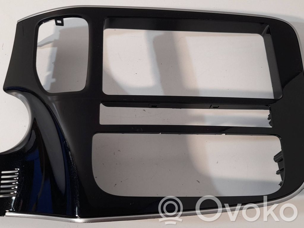 Mitsubishi Outlander Konsola środkowa / Radio / GPS 