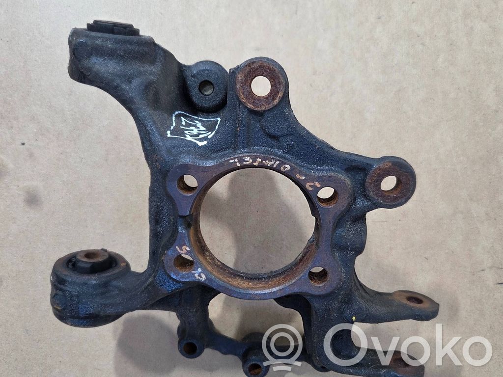 Mazda CX-5 Aizmugurē riteņa rumbas vārpstas šarnīrs (stupica, capfa) 