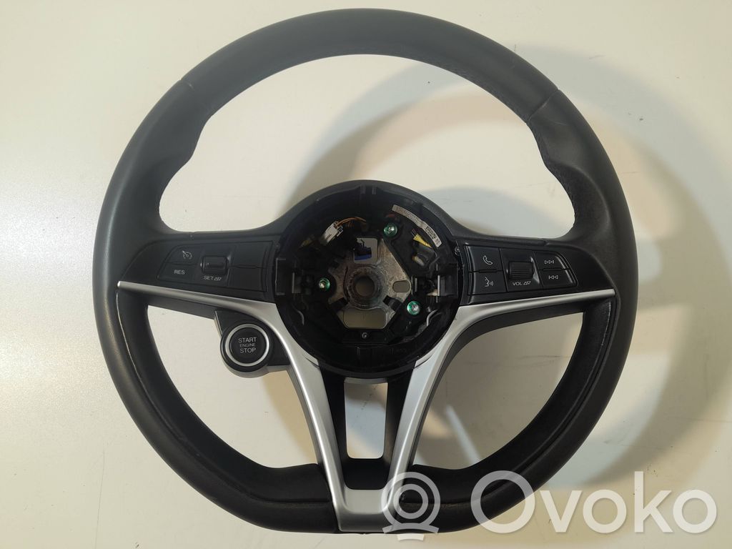 Alfa Romeo Giulia Ohjauspyörä 