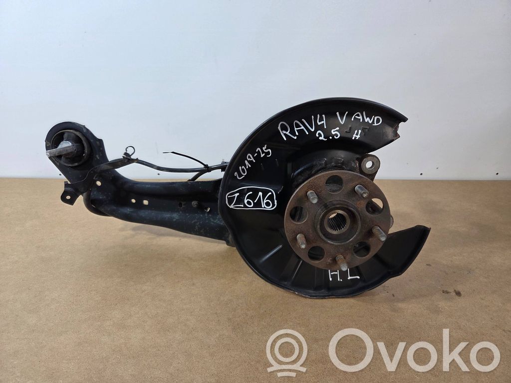 Toyota RAV 4 (XA50) Fuso a snodo con mozzo ruota posteriore 