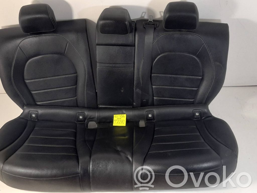 Mercedes-Benz GLC X253 C253 Second row seats 