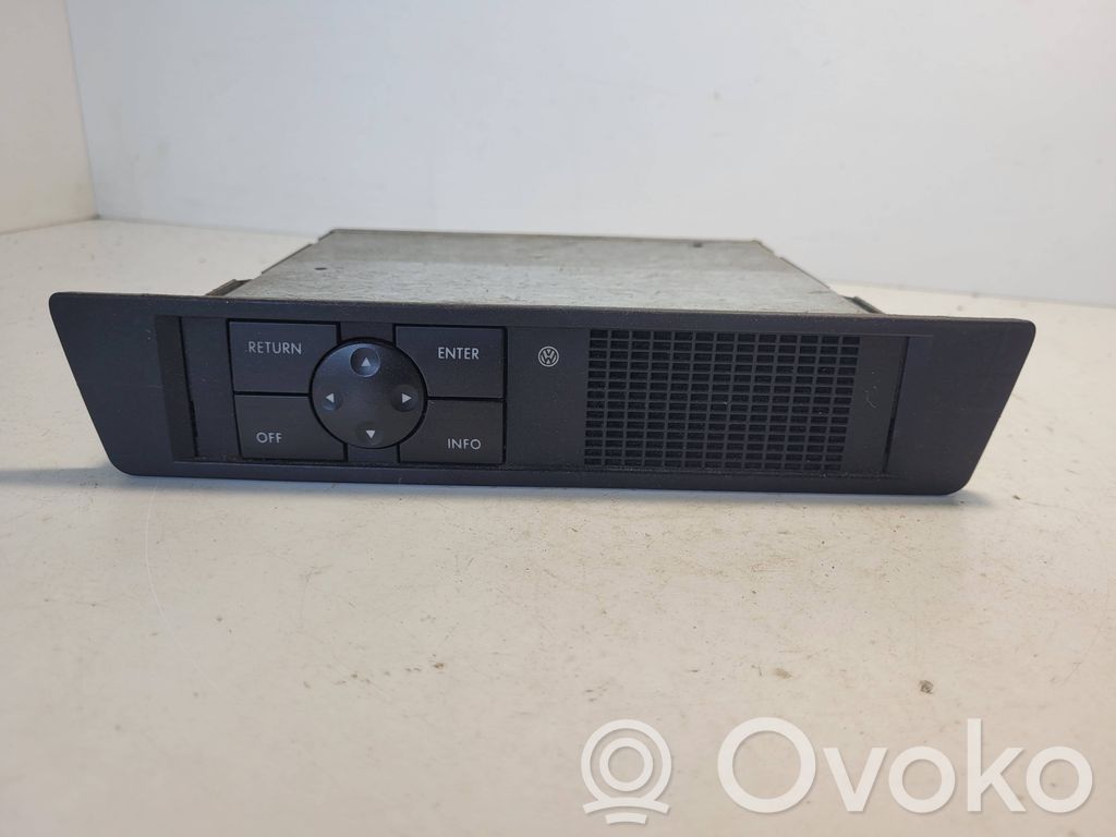 Volkswagen PASSAT B5 GPS navigation control unit/module 