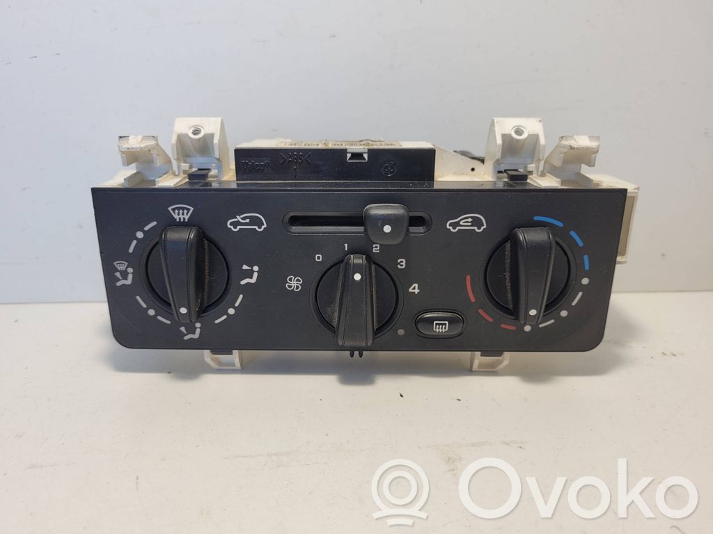 Citroen C3 Climate control unit 