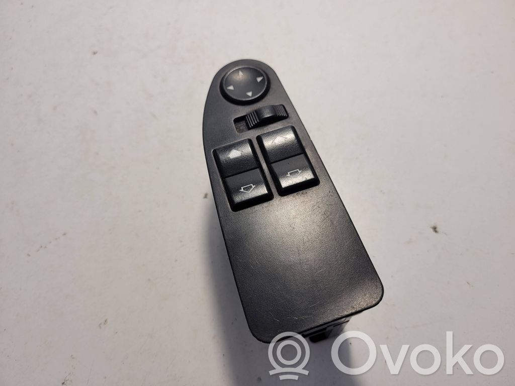 BMW 5 E39 Elektrinių langų jungtukas 