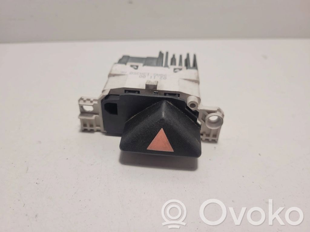 Ford Focus Hazard light switch 