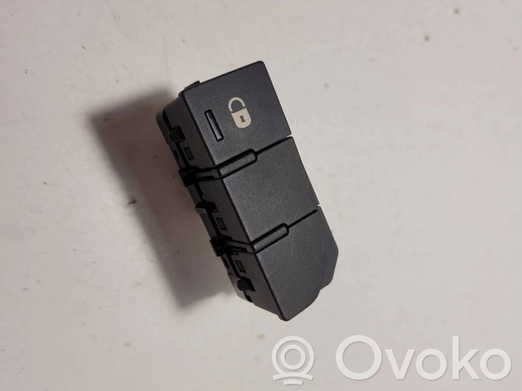Citroen C5 Central locking switch button 