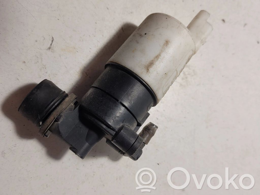 Peugeot Partner Windscreen/windshield washer pump 