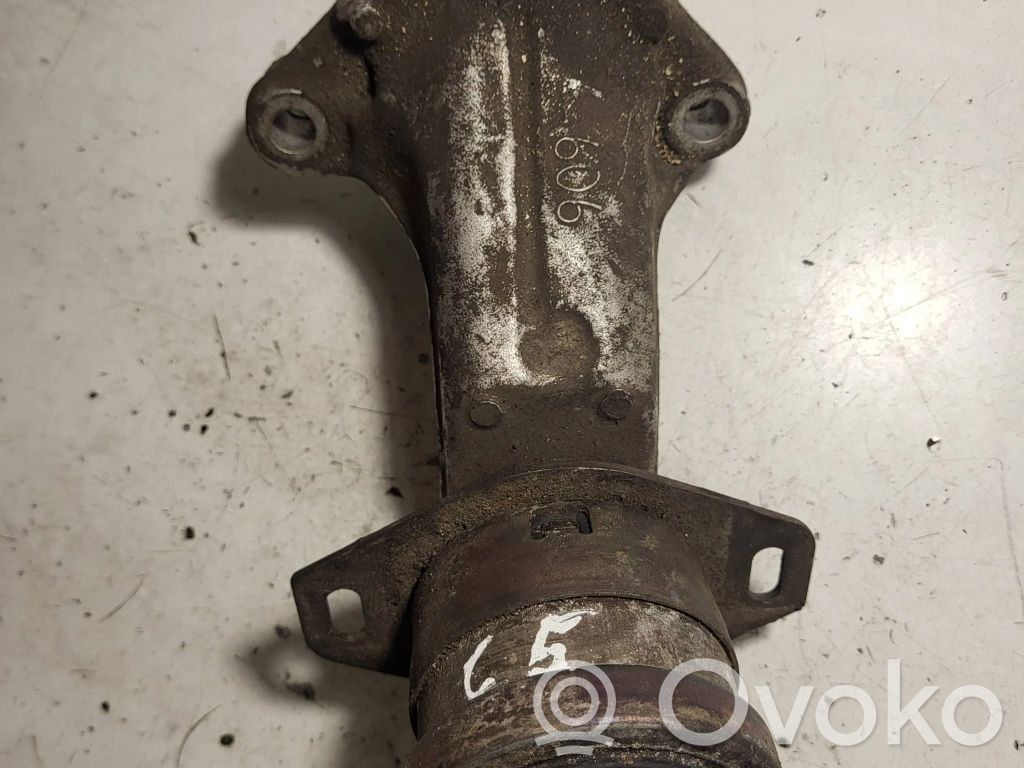 Citroen C5 Engine mount bracket 