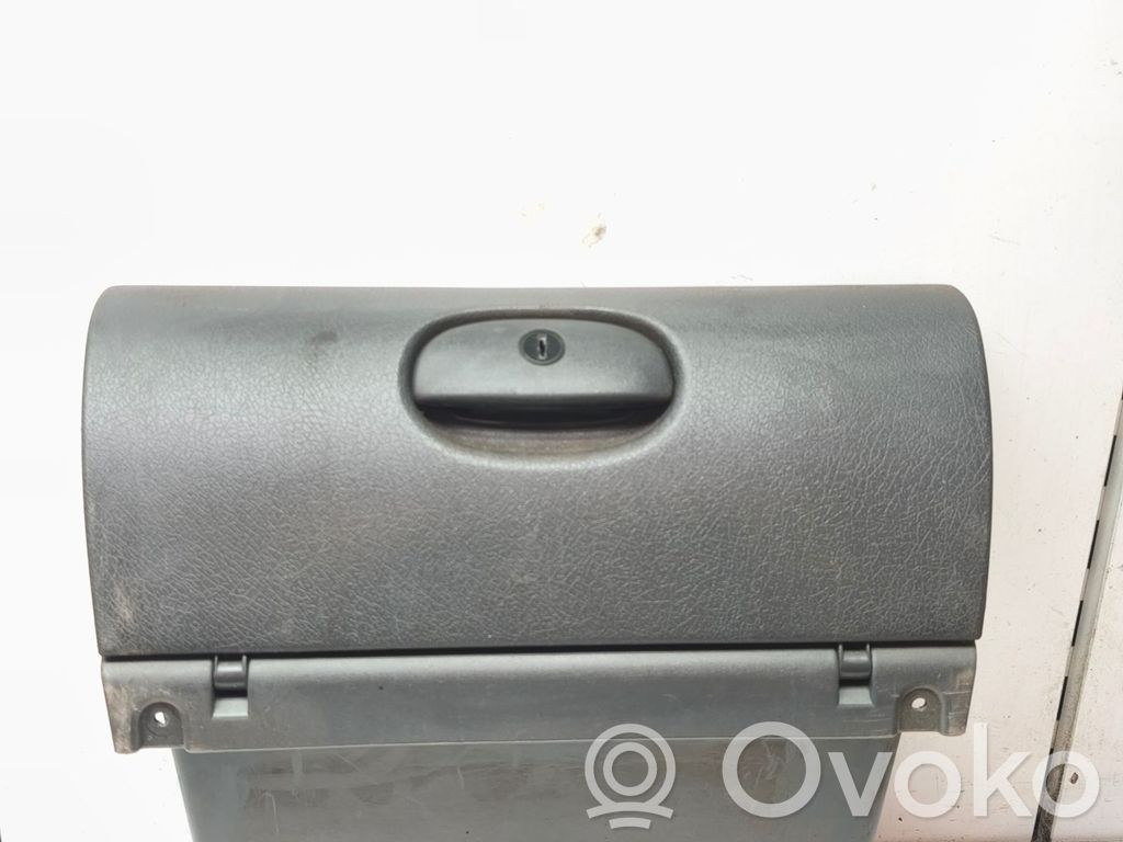Opel Corsa B Daiktadėžė 