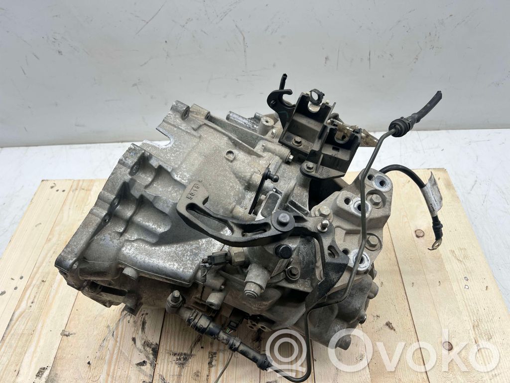 Volvo XC40 Manualna 6-biegowa skrzynia biegów 