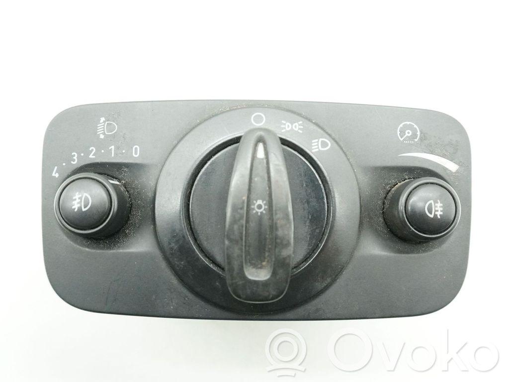 Ford Grand C-MAX Light switch 
