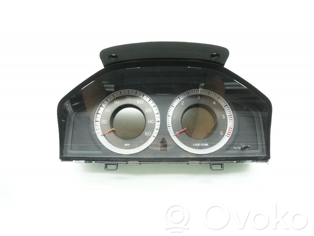 Volvo XC70 Speedometer (instrument cluster) 