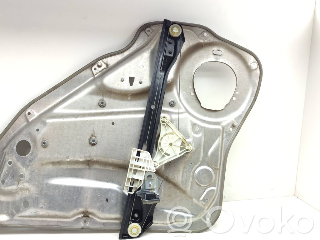 Mercedes-Benz C W204 Mechanizm podnoszenia szyby tylnej bez silnika 
