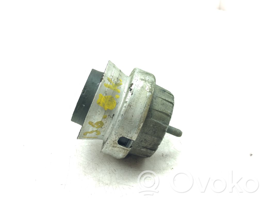 Audi A6 S6 C6 4F Engine mount bracket 