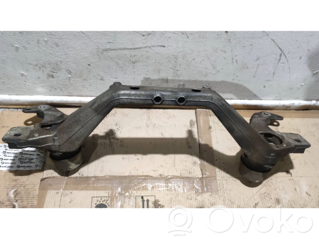 Volkswagen Touareg I Rama pomocnicza przednia 