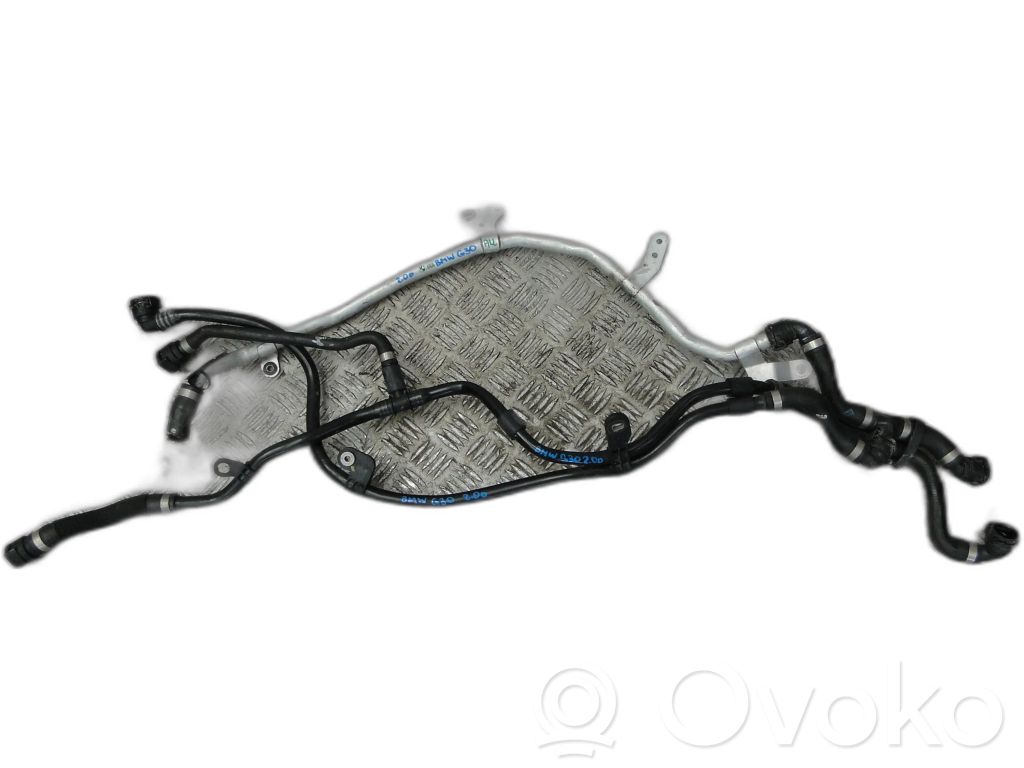 BMW 5 G30 G31 G38 Przewód / Wąż chłodnicy 