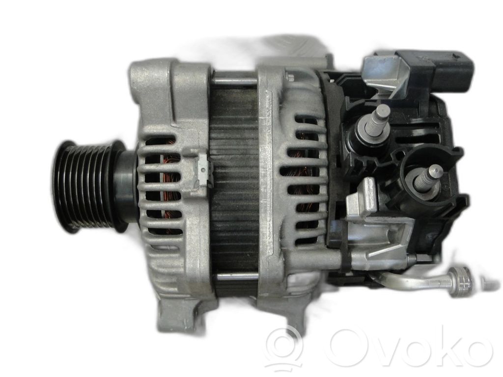 BMW 5 G30 G31 G38 Generatorius 