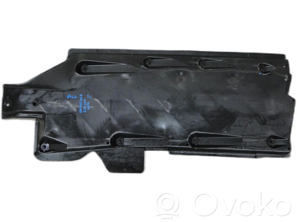 Skoda Fabia Mk3 (NJ) Placa protectora/protector antisalpicaduras motor 