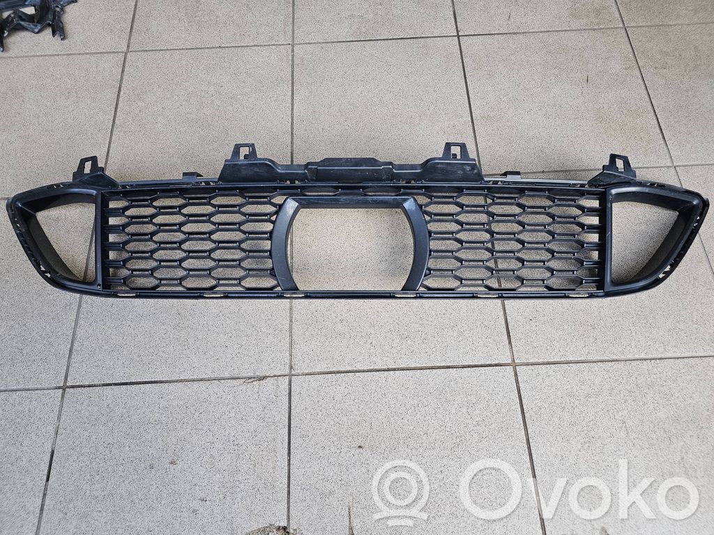 BMW 8 G16 Kratka dolna zderzaka przedniego 