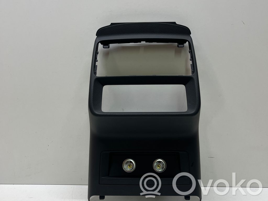 Audi Q8 Other center console (tunnel) element 