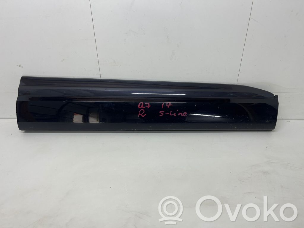 Audi Q7 4M Listwa drzwi przednich 