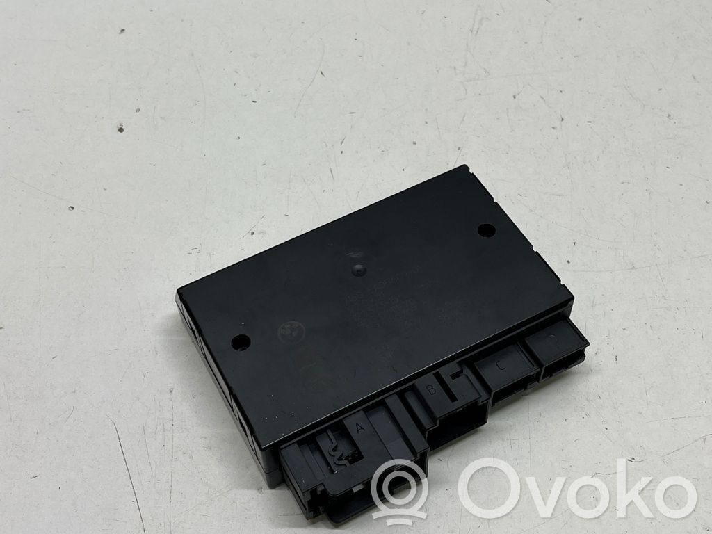 BMW 5 G30 G31 G38 Priekabos kablio valdymo blokas 