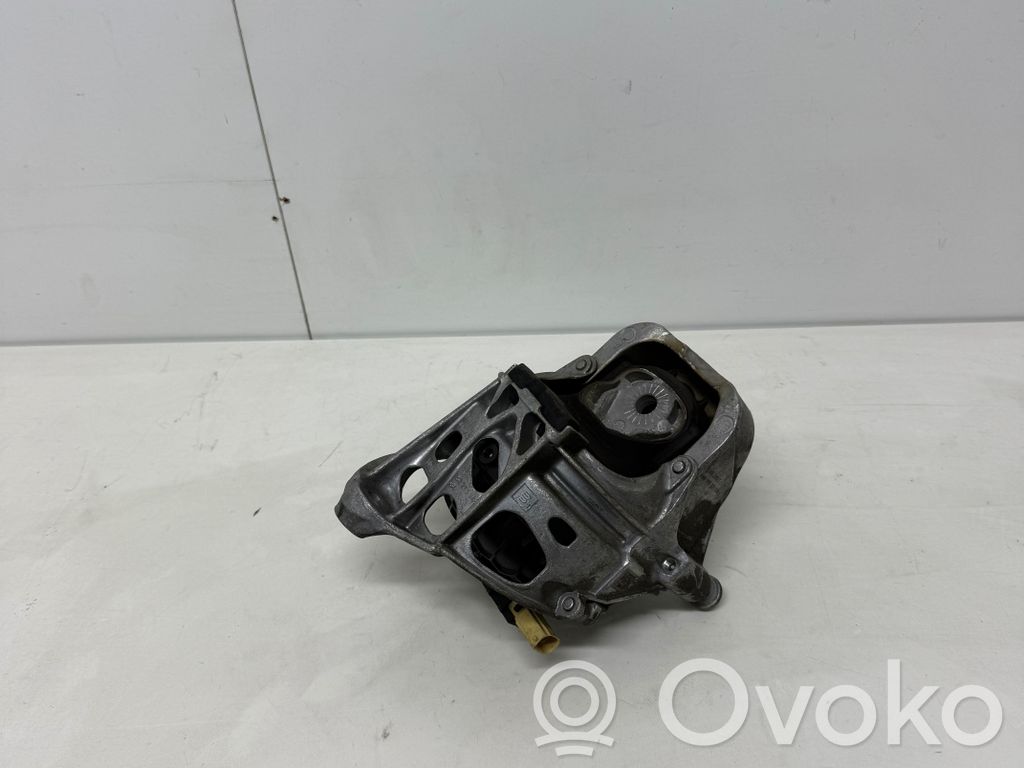 Audi RS Q8 Engine mount bracket 