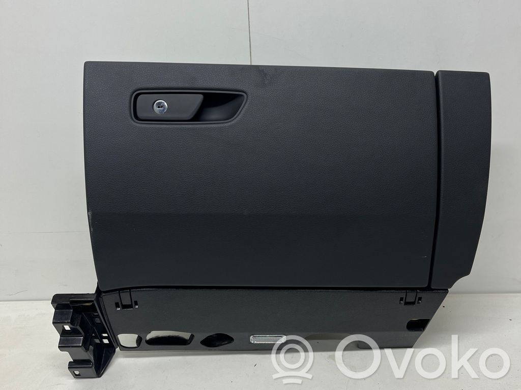Audi Q8 Handschuhfach komplett 