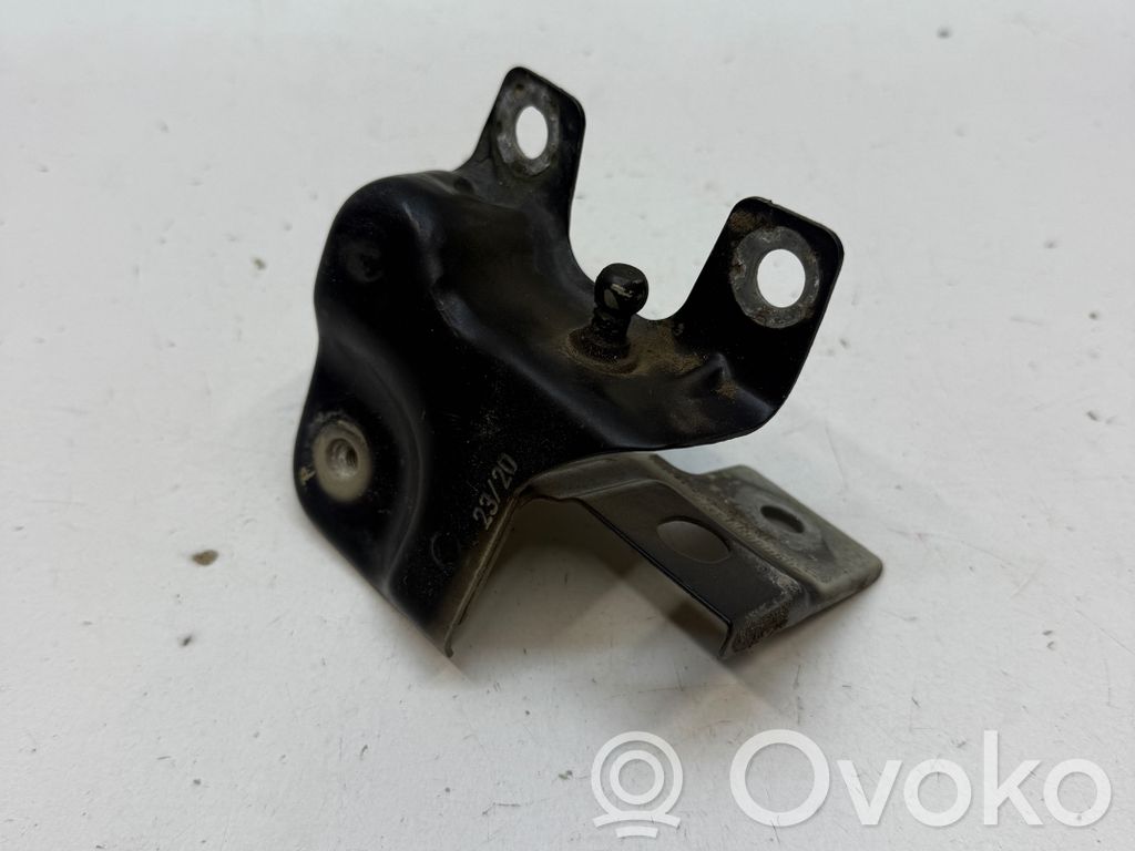 Skoda Kodiaq Fender mounting bracket 