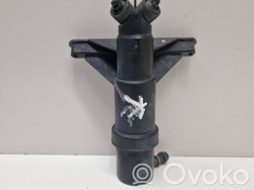 BMW 5 E60 E61 Headlight washer spray nozzle 