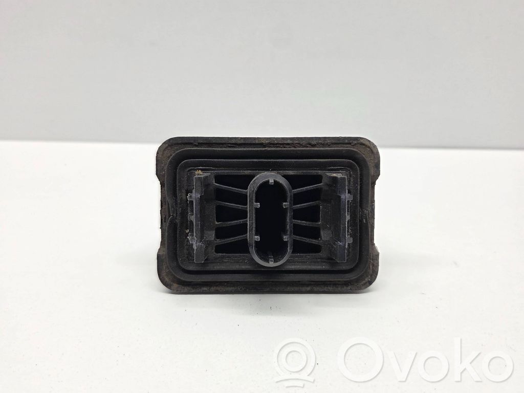 Jacking socket point   7123311,11884410