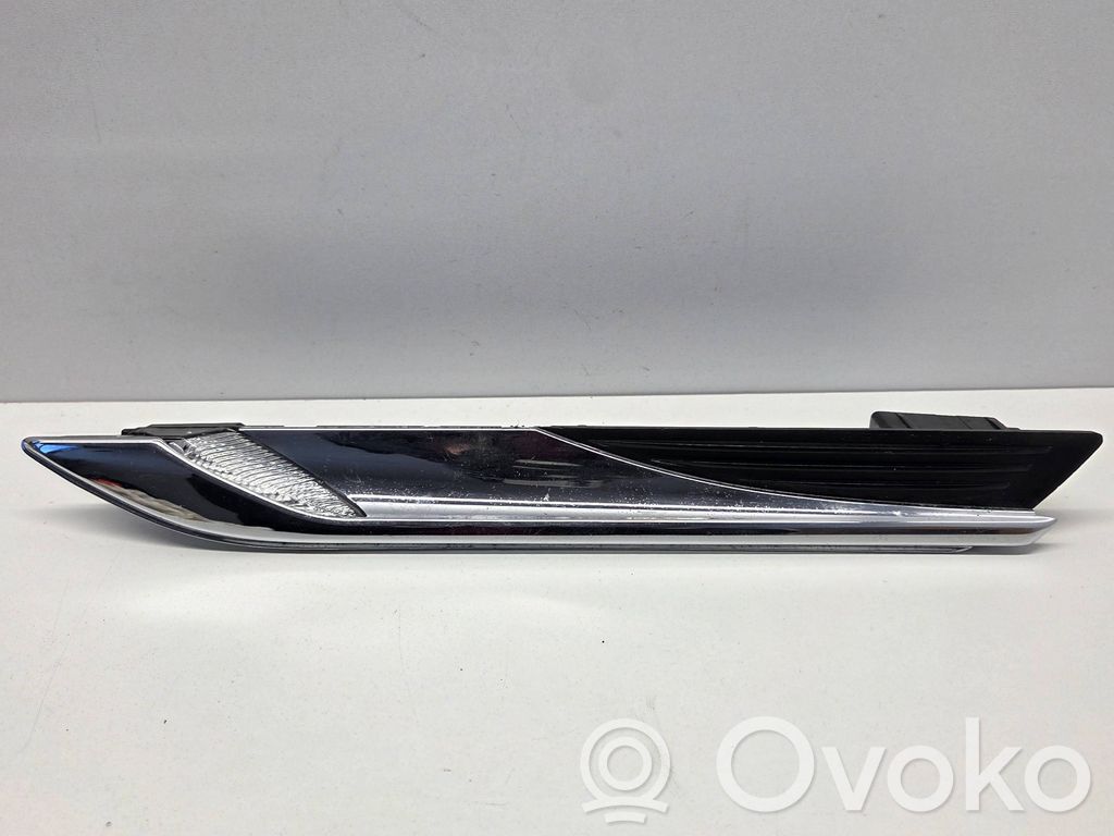 BMW 6 F12 F13 Kierunkowskaz błotnika przedniego 