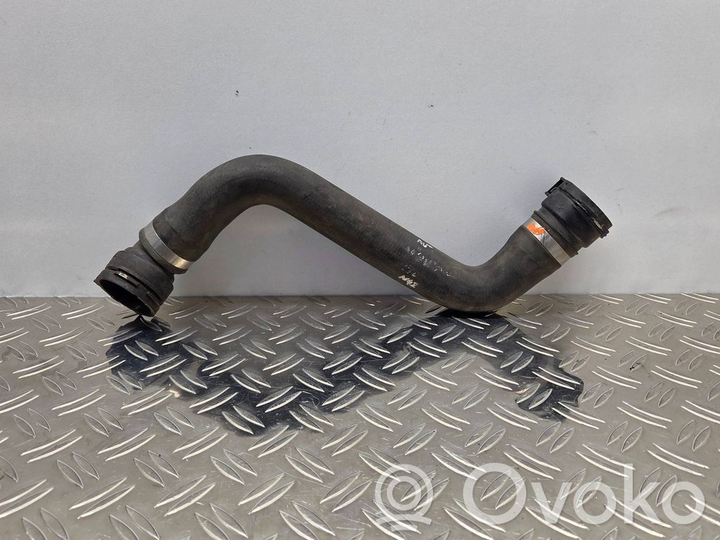 BMW 5 F10 F11 Conductă/furtun lichid de răcire motor 