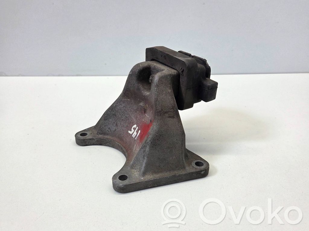 BMW 5 E60 E61 Engine mounting bracket 