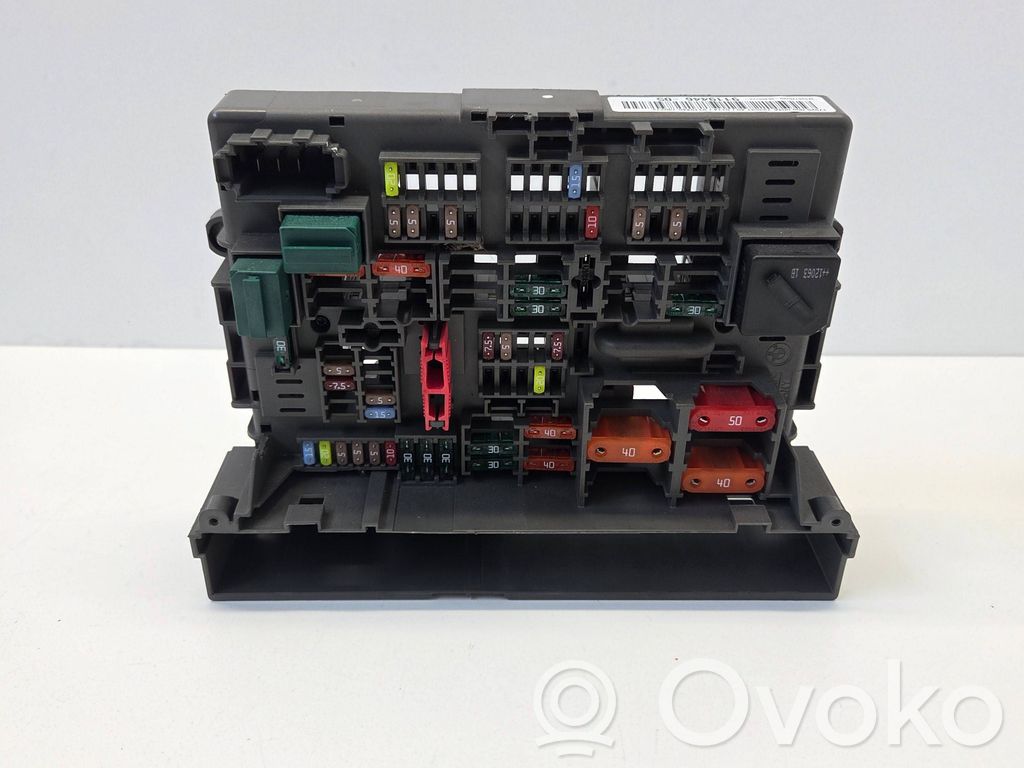 BMW X1 E84 Sulakemoduuli 