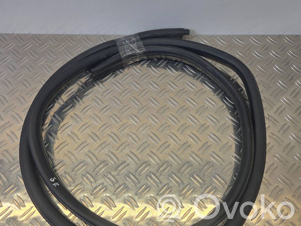 BMW X1 E84 Joint en caoutchouc de corps de porte avant 