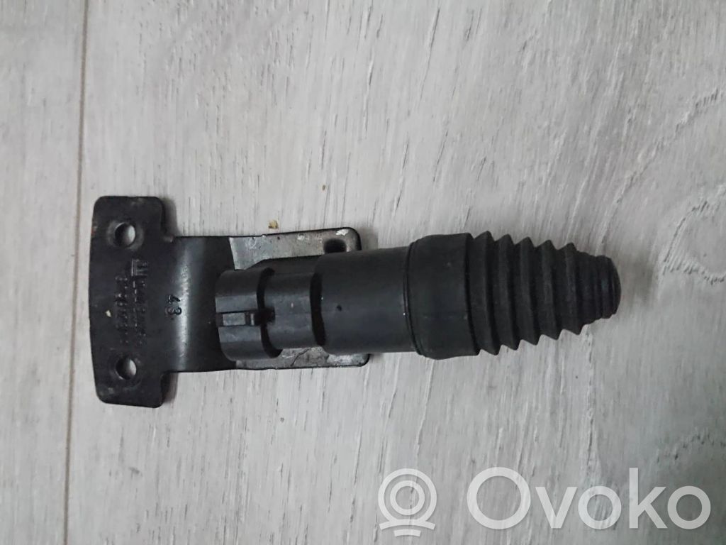Opel Vectra C Датчик закрытия крышки 