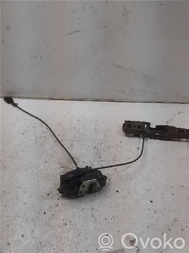 Renault Clio III Rear door lock 