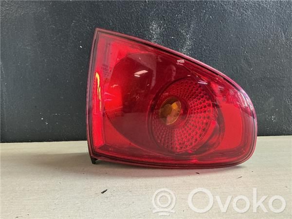Takavalon polttimo   E95452