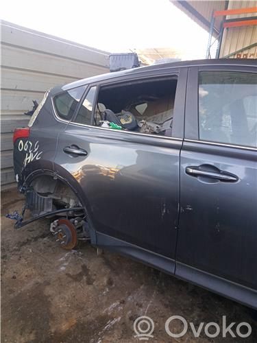 Toyota RAV 4 (XA40) Puerta trasera 