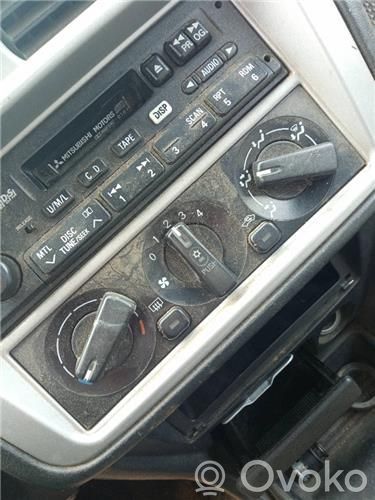 Mitsubishi Montero Interrupteur de climatisation (A / C) 