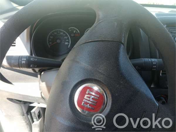 Fiat Doblo Interruptor de control multifunción 