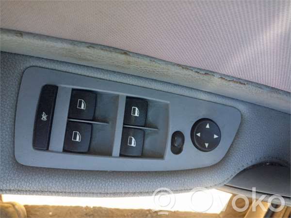 Interruptor del elevalunas eléctrico   61319217235