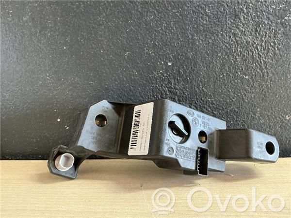 BMW 5 E60 E61 Priekinio žibinto lemputė 