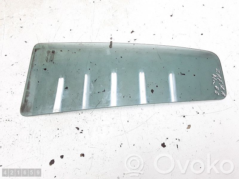 Opel Zafira A Rear vent window glass 
