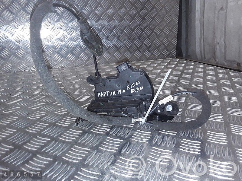 Renault Captur Front door lock 