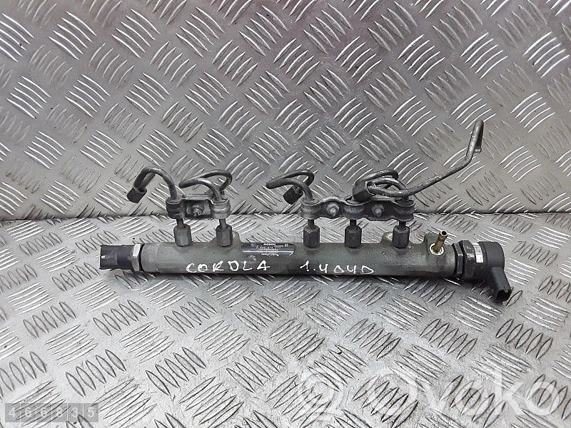 Toyota Corolla E120 E130 Listwa wtryskowa 