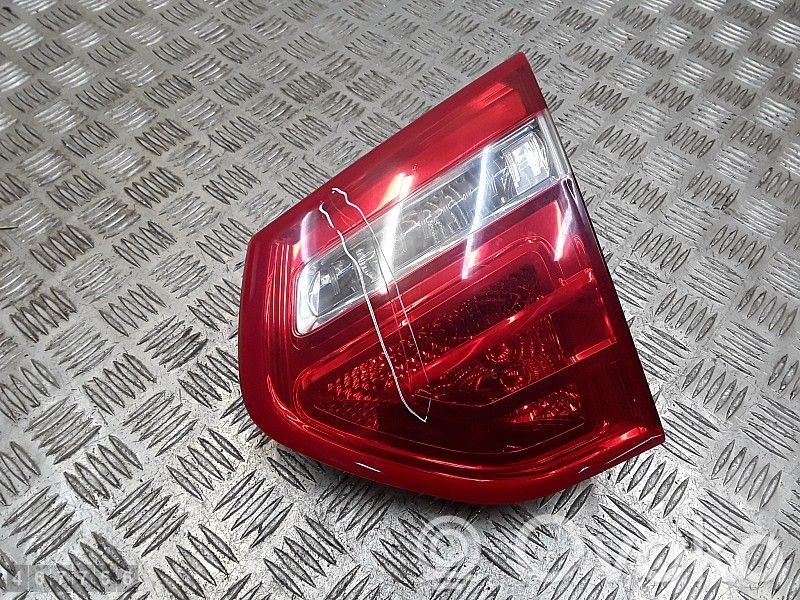Citroen C4 I Picasso Luci posteriori del portellone del bagagliaio 
