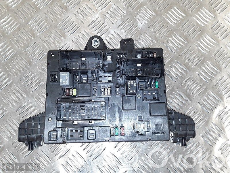 Opel Astra J Module de fusibles 