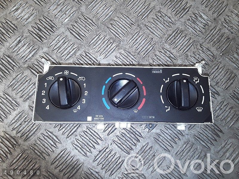 Climate control unit   69930002